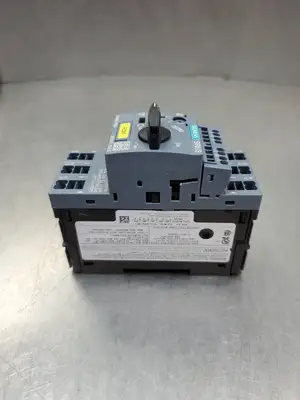 USED Siemens 3RV2011-1GA20 SIRIUS CIRCUIT BREAKER.