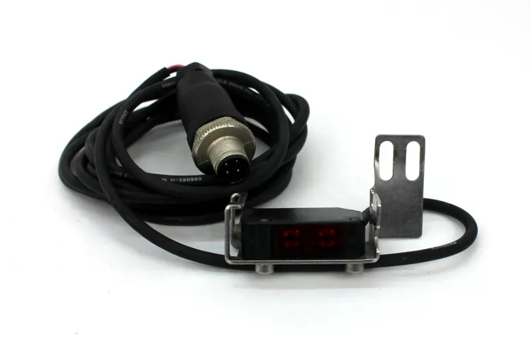 Used KEYENCE PZ-V11 Photoelectric Sensors Kentucky US | Industrial Parts R Us Inc. #357028