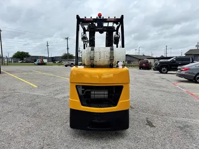 USED 2017 CAT C6000