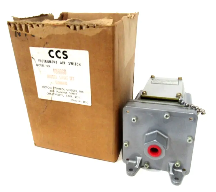New | in-Stock CUSTOM CONTROL SENSORS _UNKNOWN_ Relays & Switches | SB Industrial Supply #817336