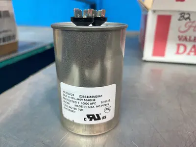 USED AEROVOX Z26S4456M25A1