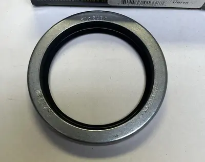 USED GARLOCK KLOZURE 21158-1555