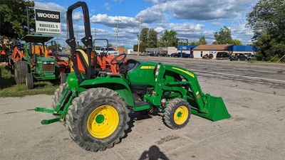 USED 2015 JOHN DEERE 3033R