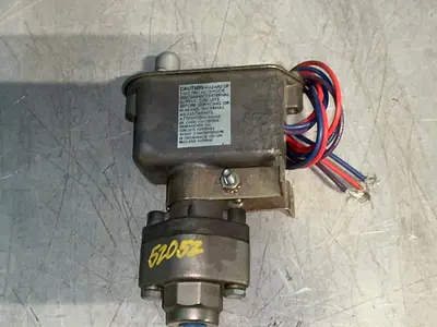 Used BARKSDALE C96123 Pressure Switches Ohio US | HGR 24 #1474827
