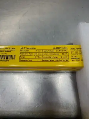 USED LEUZE MLC320R20-600/MLC320T20-600 Receiver/Transmitter Set