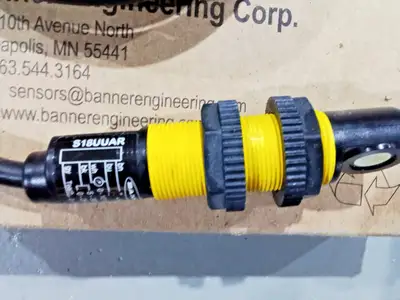 Used Banner S18UUAR Proximity Sensors US | Infinity wholesale & Supply LLC #1305600