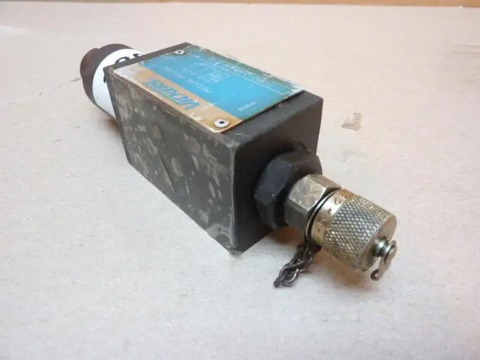 Used VICKERS DGMX2-3-PP-CW-S-40 Valves/Fittings Michigan US | Ideal Machinery #599170