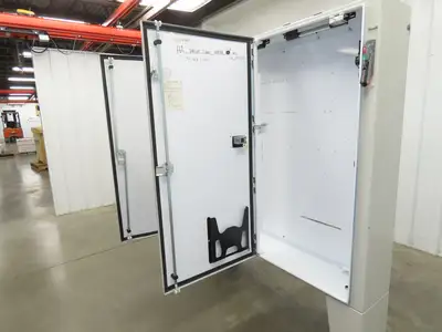Hoffman Electrical Enclosure Control Panel 60x61x12" JIC 60A Disconnect A60X6112