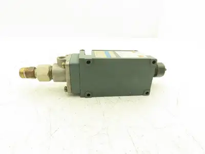Taihei Boeki TDZ01XM Pressure Switch 10MPa 1450psi 125VAC 30VDC 0.1A IP65