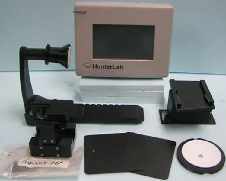Used HUNTERLAB CQ II DP-9000 Spectrophotometers Texas US | Bamko Surplus Process Equipment #937080