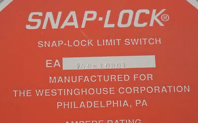 NEW NAMCO EA760-10001 SNAP LOCK LIMIT SWITCH EA76010001