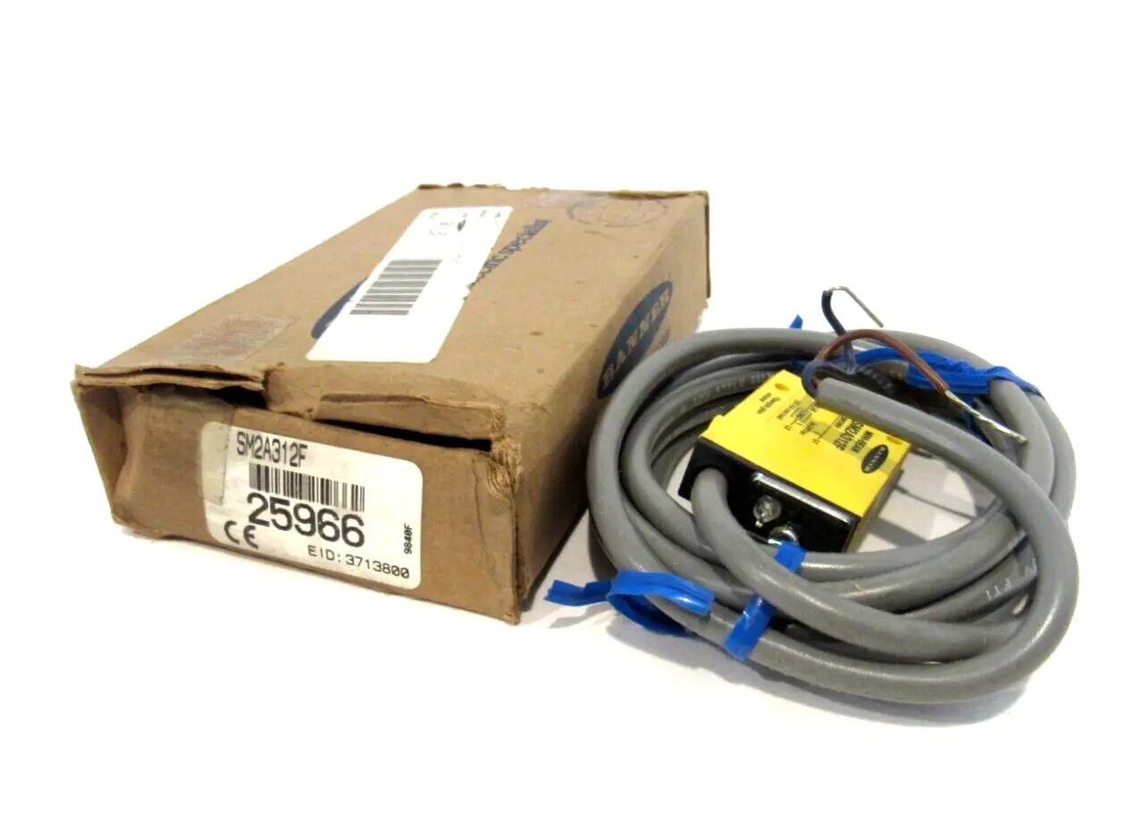 NEW BANNER ENGINEERING SM2A312F MINI-BEAM SENSOR 25966