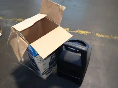 Campbell Hausfeld 60 Pounds  Sandblaster