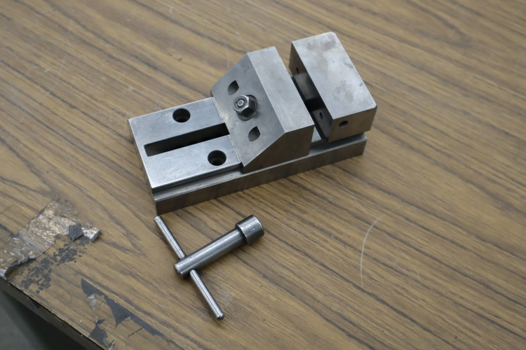 Used HERMANN SCHMIDT VISE Workholding (Misc) Minnesota US | Machinesused.com #1506389