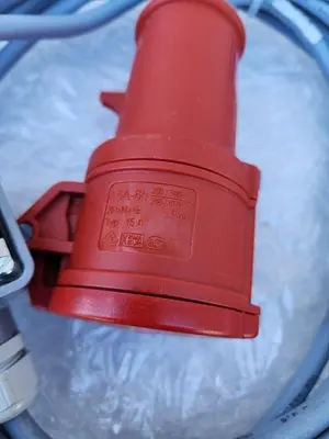 MENNEKES PLUG CONNECTOR 16A-6H TYPE 15A WITH CABLE