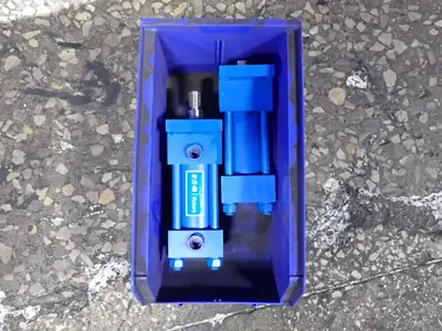 Eaton  Hydraulic Cylinder