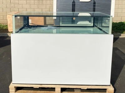 171-0263 59" Self Contained High-Top Display Case