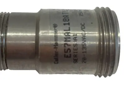 NEW CUTLER HAMMER E57MAL18AT13B1 PROXIMITY SENSOR