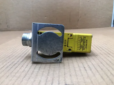 Banner RSBLVAG MAXI-BEAM Photoelectric Sensor 10-30VDC