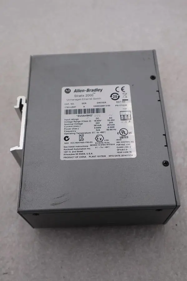 ALLEN BRADLEY 1783-US8T STRATIX 2000 UNMANAGED ETHERNET SWITCH SER A #K-2643