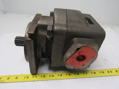 PARKER COMMERCIAL PGP 640 30E 104  Heavy Duty Cast Iron Hydraulic Pump See Specs