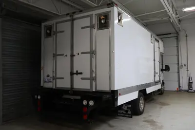 2013 CHEVROLET 4500 BOX TRUCK | Levy Recovery Group (2)