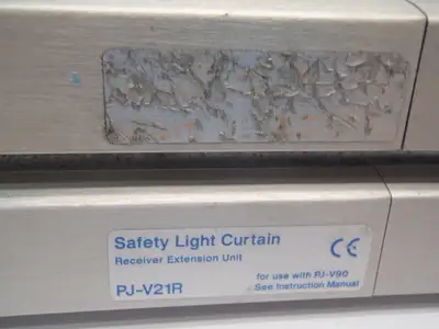 USED KEYENCE LIGHT CURTAIN
