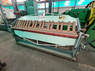 2017 ASSET FM-2 X 2440B Box & Pan Brakes including Finger | ESP Machinery Australia Pty Ltd (2)