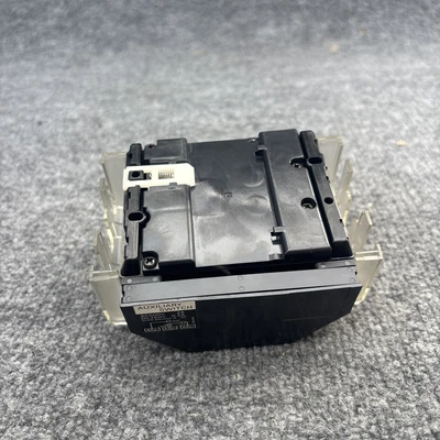 Used Fuji Electric BB3AEA-010 Circuit Breakers California US | Davliegogo LLC #1706698