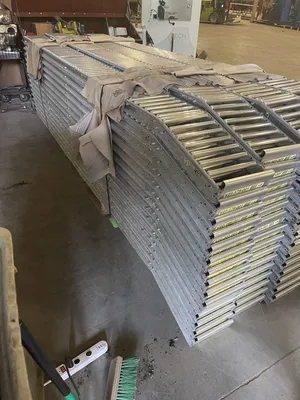 60 pcs UNEX 132” Box/Case/Carton Knuckled SpanTrack Roller Conveyor 9-1/2”
