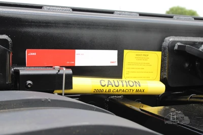 New | in-Stock 2027 WESTERN STAR 47X Hooklifts & Roll-Offs Texas US | Roll Off Truck World #1492010