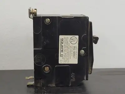 USED SQUARE D QOB215