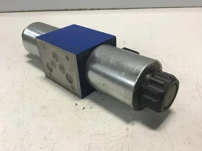 USED REXROTH 4WE10W33/CG24N9K4