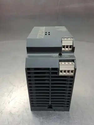 Siemens 6EP1334-1LB00 SITOP PSU100L Power Supply, 24VDC, 10A. 1D-65
