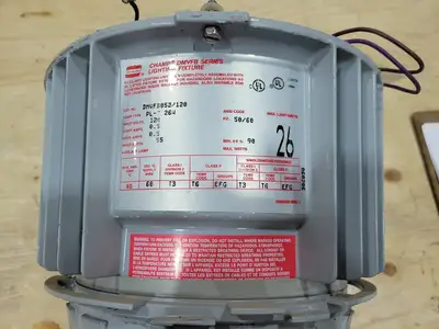 Used CROUSE-HINDS DMVFB052/120 Lighting British Columbia CA | Lenmark #254286