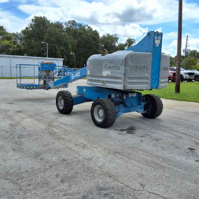 USED 2014 Genie S-40