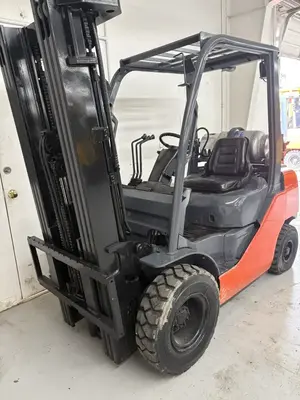 Used TOYOTA 8FGU25 Misc Forklifts Texas US | 4K Lift Co #1503003