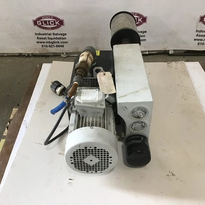 Leybold Sogevac SV4Q Rotary Vane Vacuum Pump – Model 9500549, Single-Stage Oil-Sealed