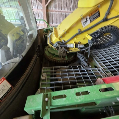 JOHN DEERE 8800 chopper | Iron Listing (21)