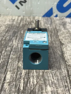 MICRO SWITCH LSA3K Limit & Snap Action Switches | ESS Industrial Equipment Sales (5)