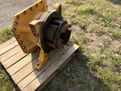 Used JOHN DEERE 672G TRANSMISSION DIFFERENTIAL -REQUIRES REPAIR. Construction Equipment Parts Michigan US | Miedema Asset Management Group #1414360