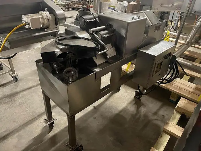 Used URSCHEL LABORATORIES GK-A DICER Slicers / Dicers / Cutters Ohio US | Regal Equipment Inc #219152