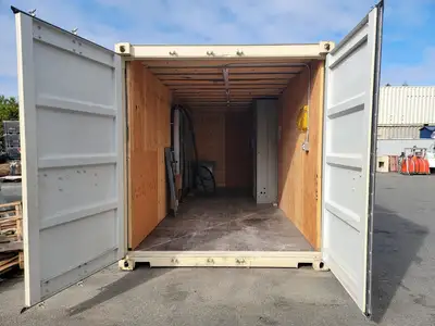 2000A 480Y/277V Eaton Switchgear Power Distribution Center w/ 45kVA Transformer & Panels (Containerized)