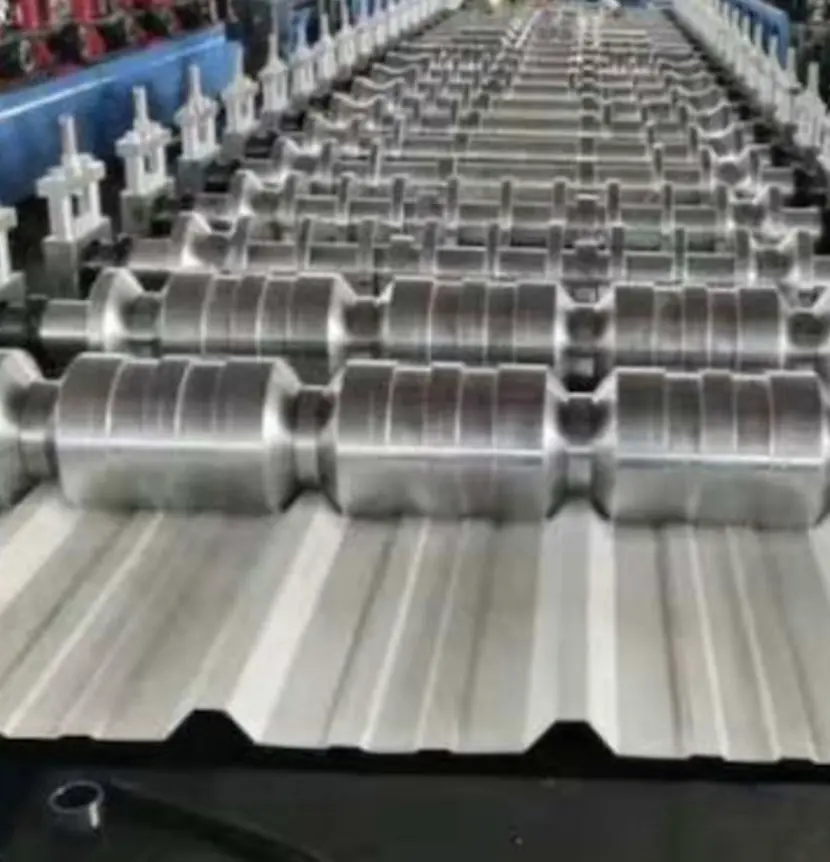 Industrial Roofing Roll Forming Machine in Canada