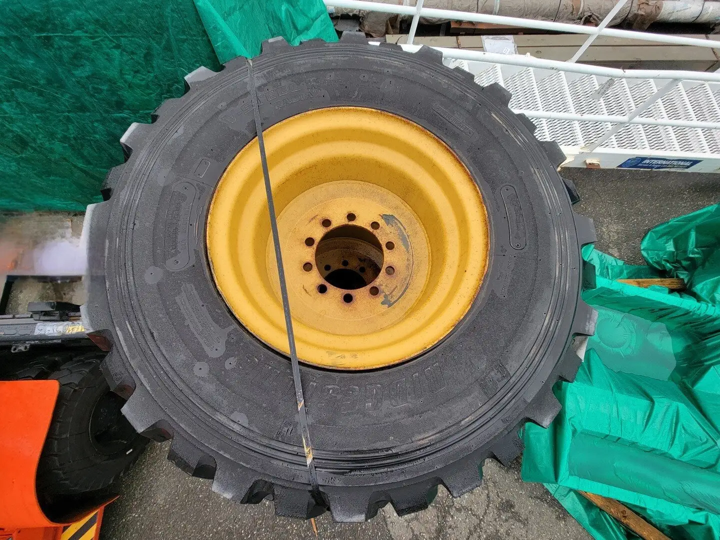 NEW 2020 BRIDGESTONE 263389