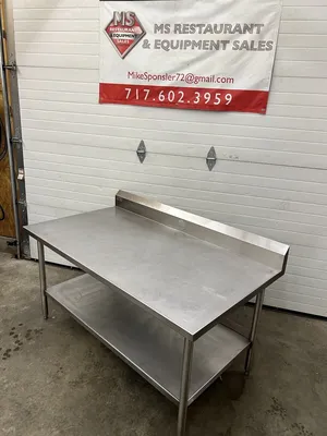 QualServ Stainless Steel Table W/ Under Shelf