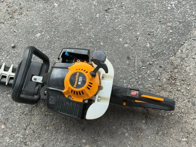 PoulanPro PR 2322 Hedge Trimmer