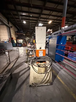 2003 SUNRISE IW-66S Ironworkers | ListingHippo (2)