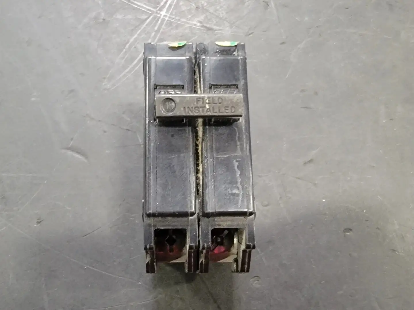 15 Amp, 2 Pole, 120/240 volts Circuit Breaker