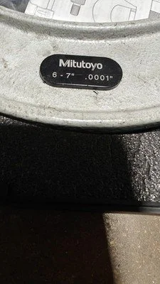 MITUTOYO NO 103-221  OUTSIDE MICROMETER 6-7″ .0001″ W/ Case